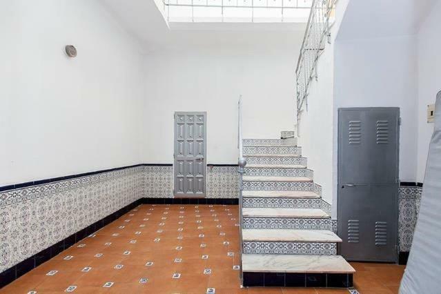 Centro Madrid Rio - Monederos C Apartment Exterior photo